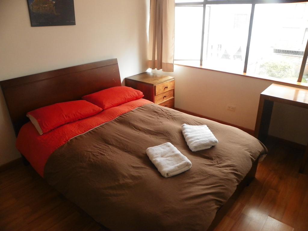 Hostal La Pinta Bogota Ngoại thất bức ảnh