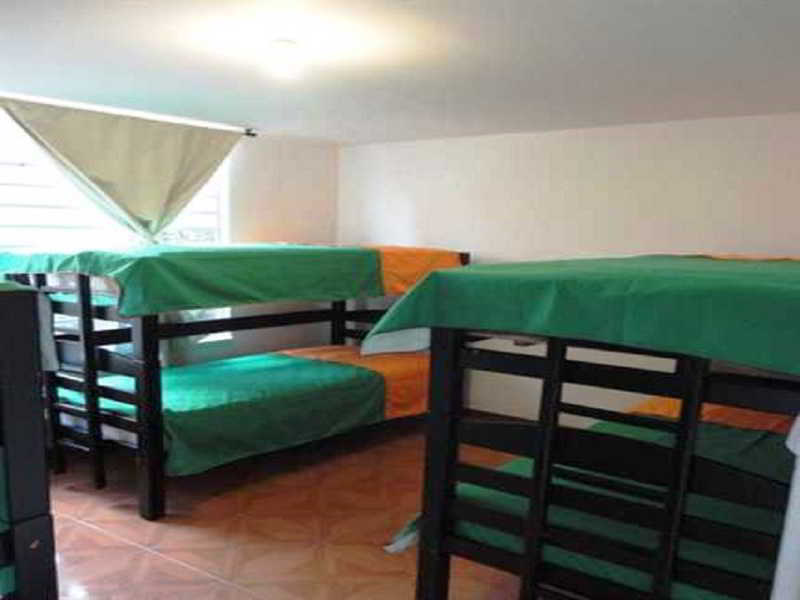Hostal La Pinta Bogota Ngoại thất bức ảnh