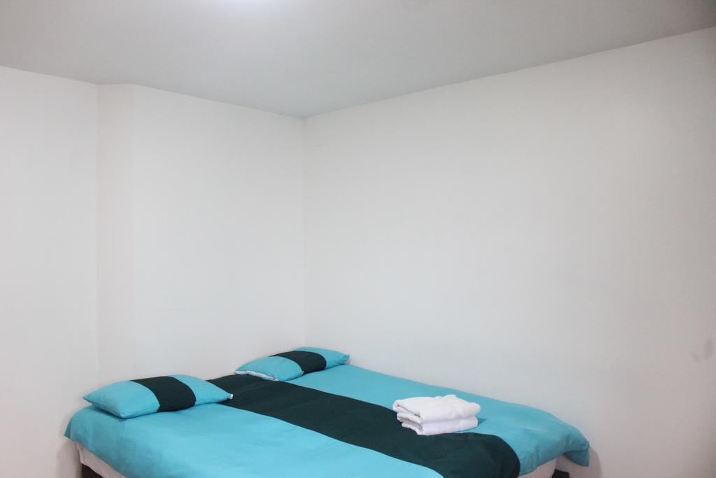 Hostal La Pinta Bogota Ngoại thất bức ảnh