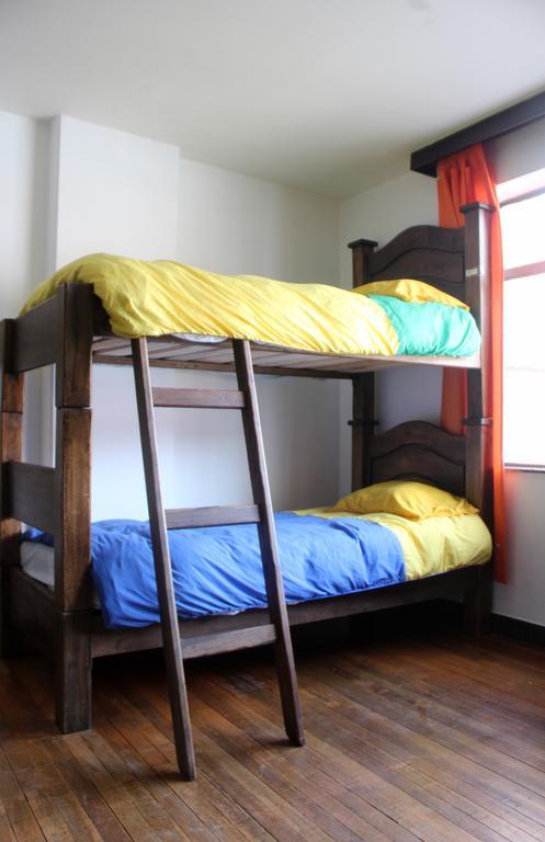 Hostal La Pinta Bogota Ngoại thất bức ảnh