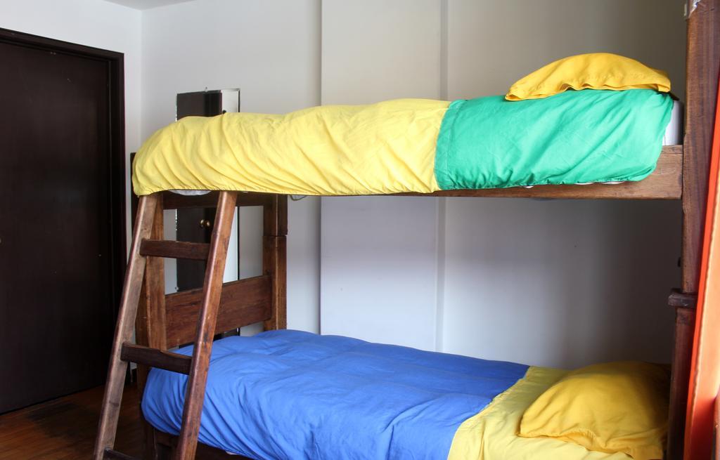 Hostal La Pinta Bogota Ngoại thất bức ảnh