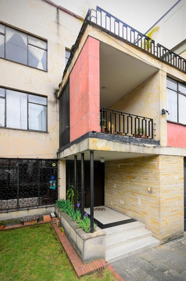 Hostal La Pinta Bogota Ngoại thất bức ảnh