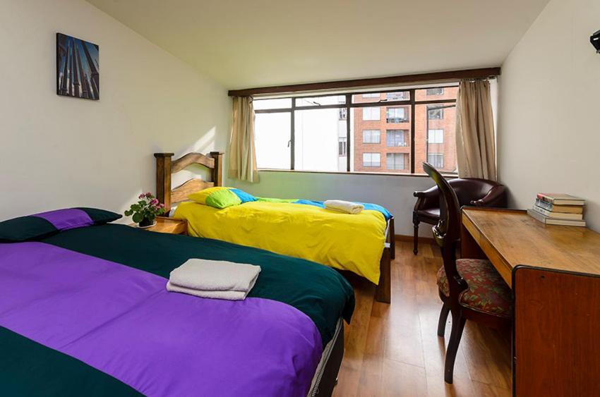 Hostal La Pinta Bogota Ngoại thất bức ảnh