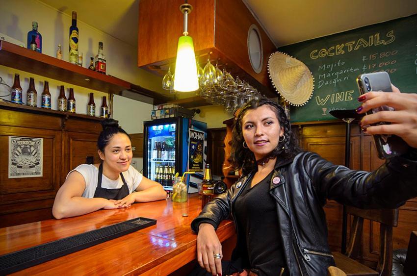 Hostal La Pinta Bogota Ngoại thất bức ảnh