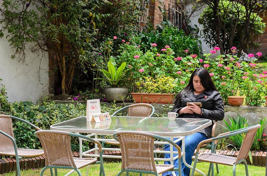 Hostal La Pinta Bogota Ngoại thất bức ảnh