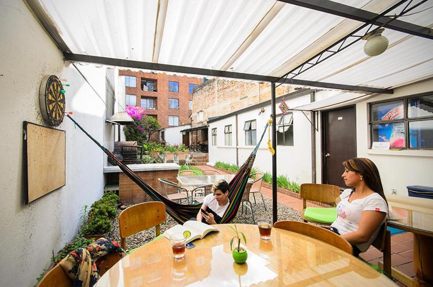 Hostal La Pinta Bogota Ngoại thất bức ảnh